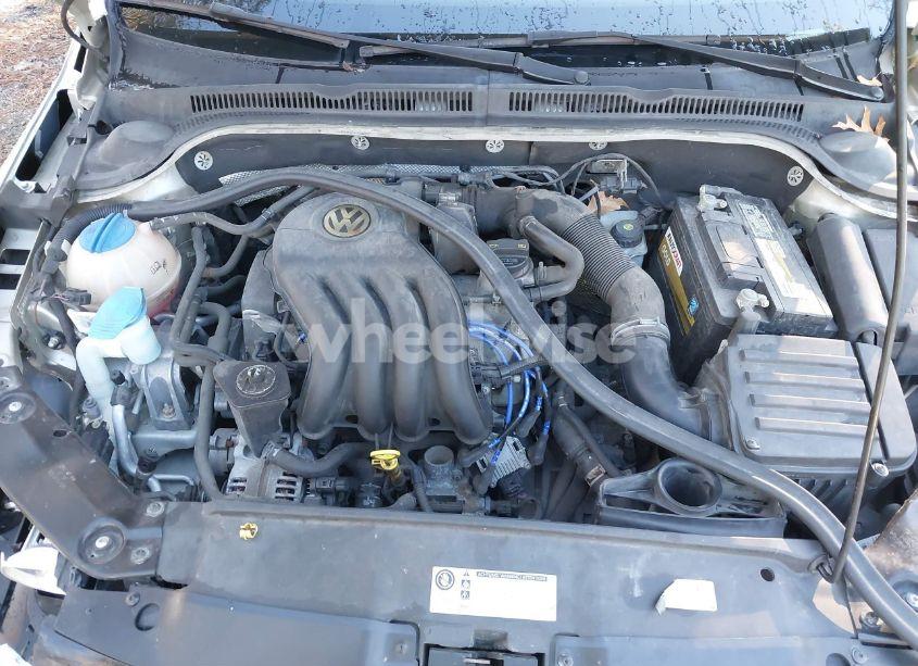 Photo 10 of 2014 Volkswagen Jetta 2.0L S (VIN 3VW2K7AJ5EM247096)