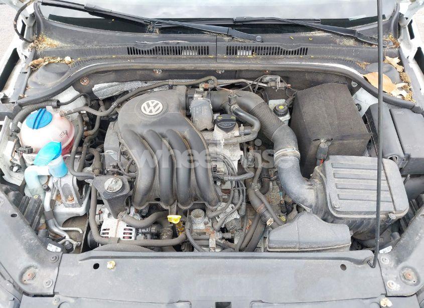 Photo 10 of 2014 Volkswagen Jetta 2.0L S (VIN 3VW2K7AJ5EM329328)