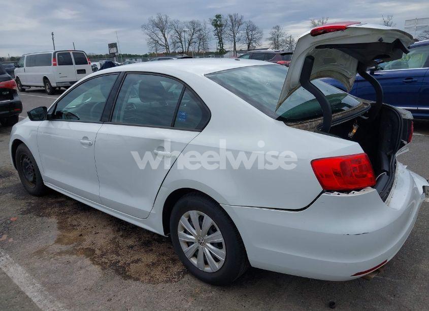 Photo 13 of 2014 Volkswagen Jetta 2.0L S (VIN 3VW2K7AJ5EM329328)