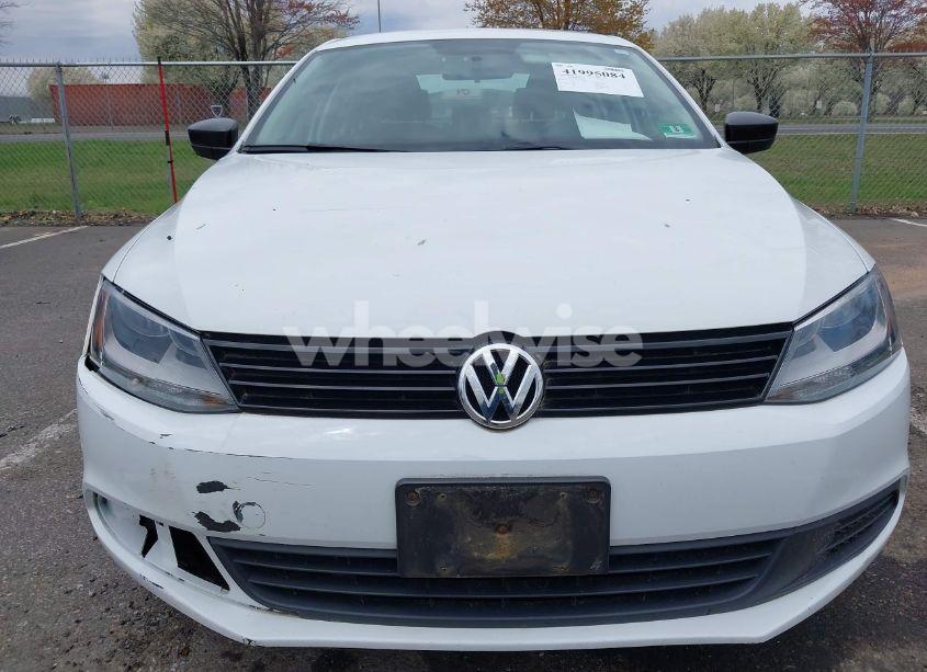 Photo 6 of 2014 Volkswagen Jetta 2.0L S (VIN 3VW2K7AJ5EM329328)