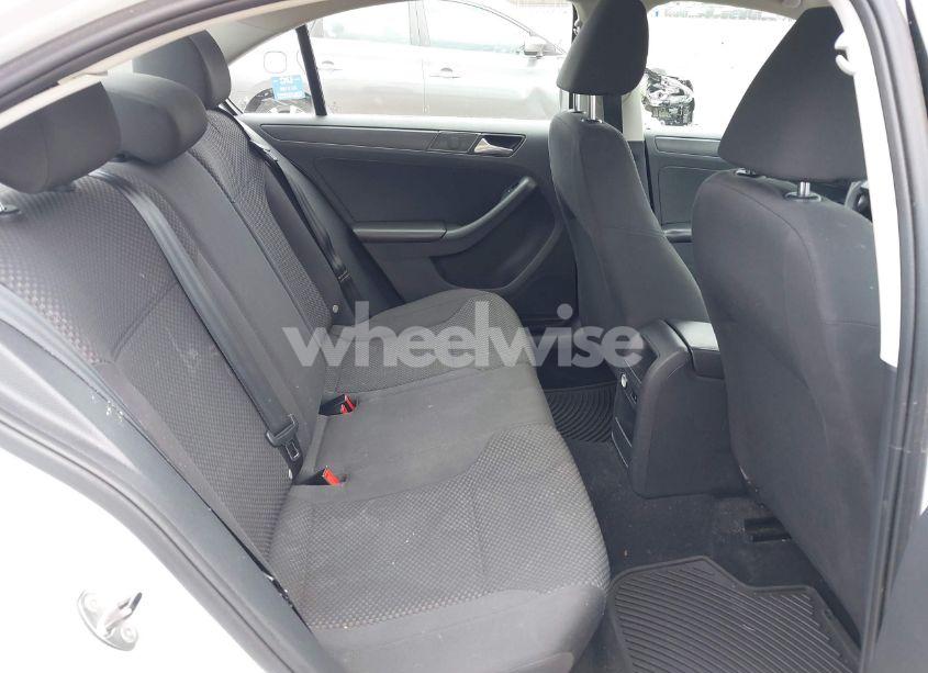 Photo 8 of 2014 Volkswagen Jetta 2.0L S (VIN 3VW2K7AJ5EM329328)