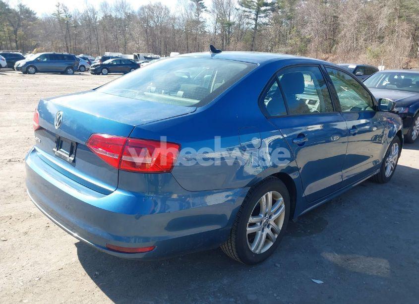 Photo 4 of 2015 Volkswagen Jetta 2.0L S (VIN 3VW2K7AJ5FM236018)