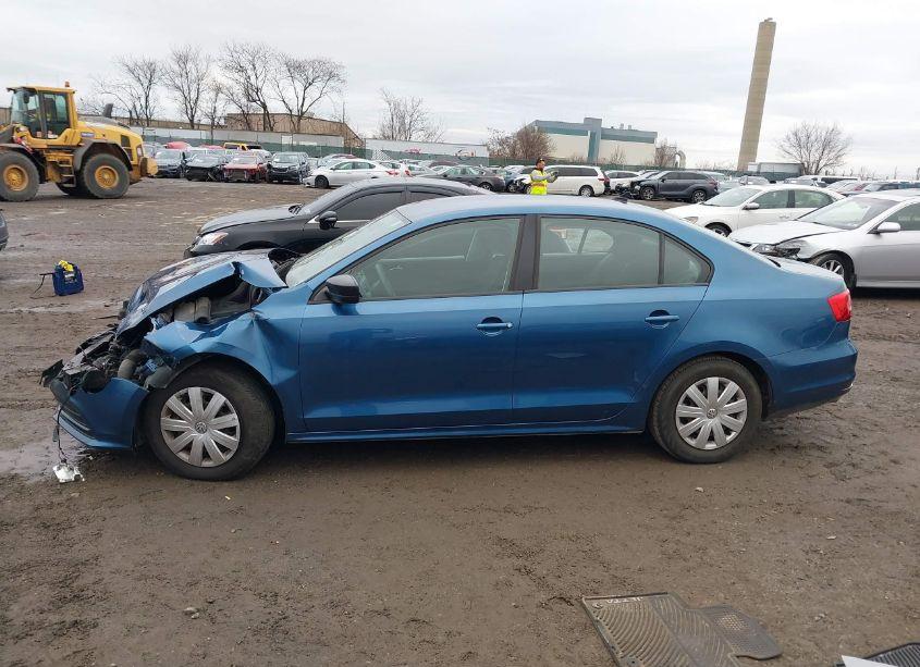 Photo 15 of 2015 Volkswagen Jetta 2.0L S (VIN 3VW2K7AJ5FM406555)