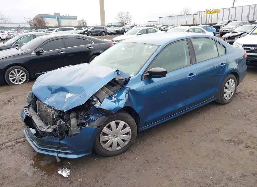 Photo 2 of 2015 Volkswagen Jetta 2.0L S (VIN 3VW2K7AJ5FM406555)