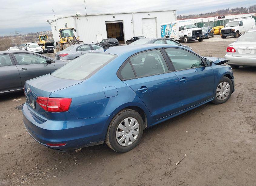 Photo 4 of 2015 Volkswagen Jetta 2.0L S (VIN 3VW2K7AJ5FM406555)