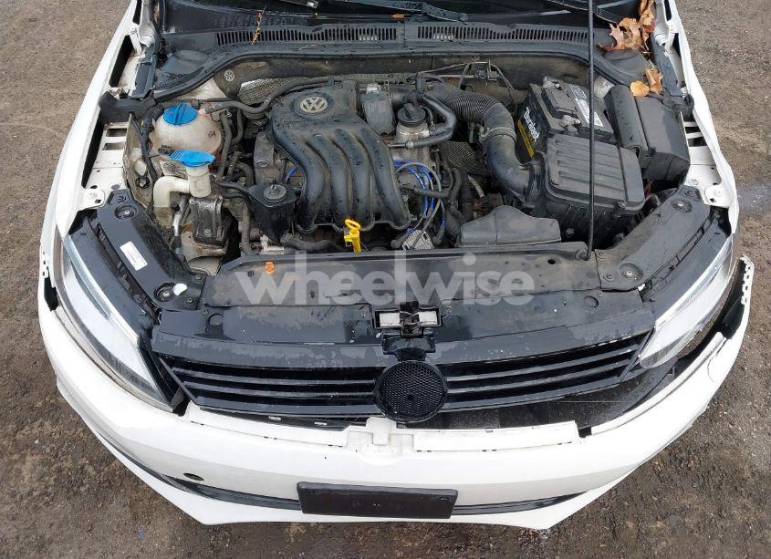 Photo 10 of 2011 Volkswagen Jetta 2.0L S (VIN 3VW2K7AJ6BM360261)