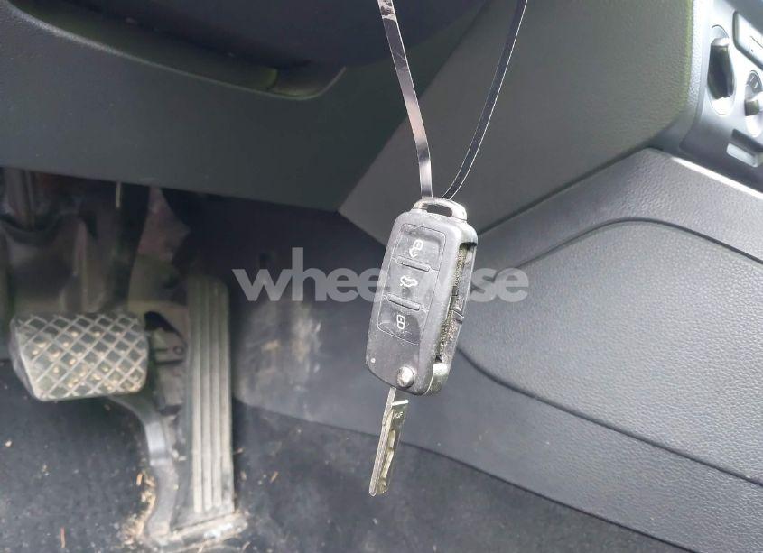 Photo 11 of 2011 Volkswagen Jetta 2.0L S (VIN 3VW2K7AJ6BM360261)