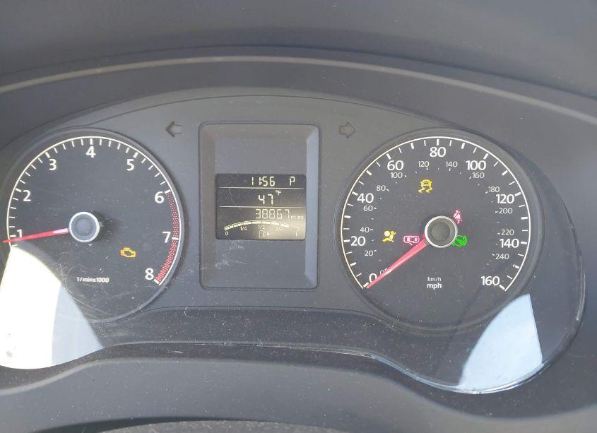 Photo 7 of 2011 Volkswagen Jetta 2.0L S (VIN 3VW2K7AJ6BM366089)