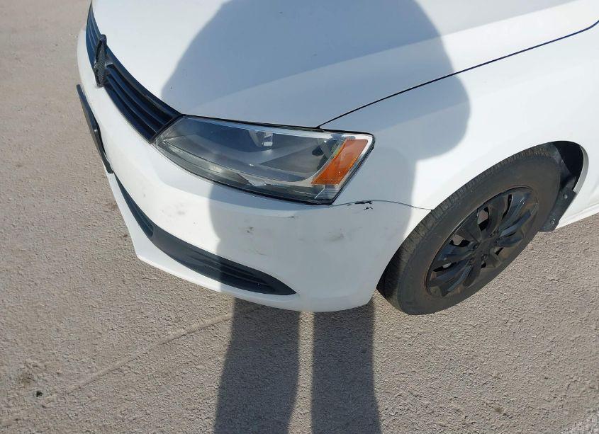 Photo 14 of 2011 Volkswagen Jetta 2.0L S (VIN 3VW2K7AJ6BM390201)