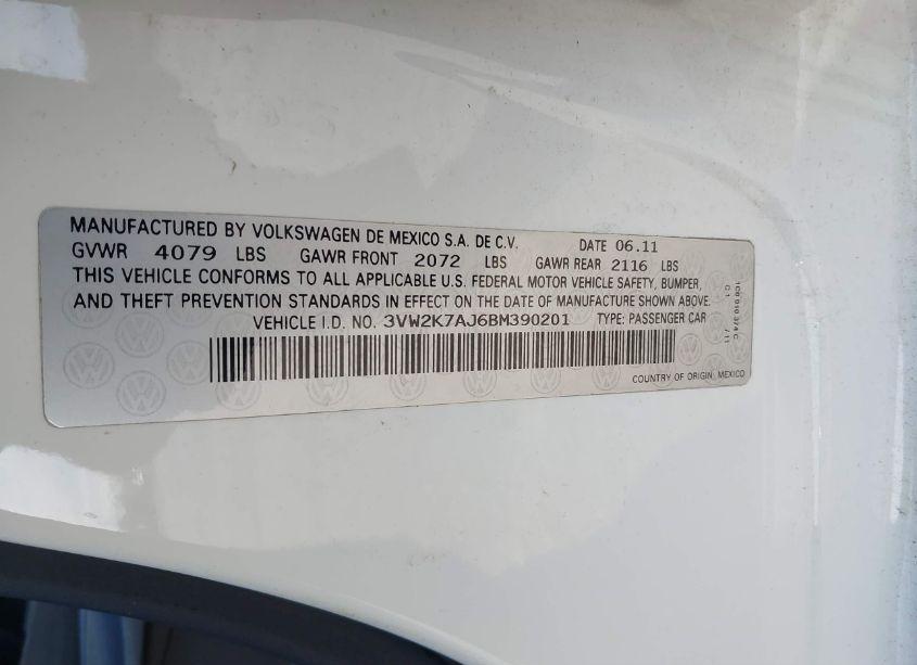 Photo 9 of 2011 Volkswagen Jetta 2.0L S (VIN 3VW2K7AJ6BM390201)