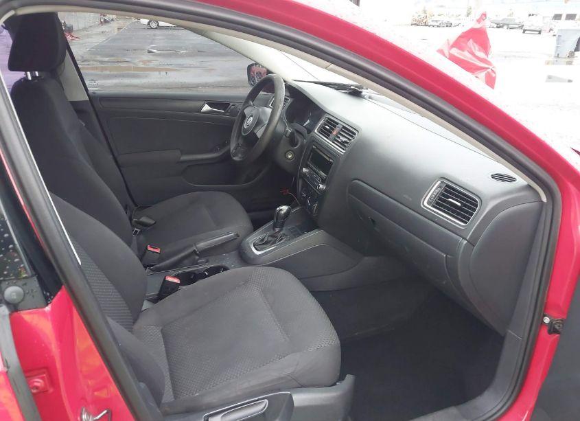 Photo 5 of 2012 Volkswagen Jetta 2.0L S (VIN 3VW2K7AJ6CM375036)