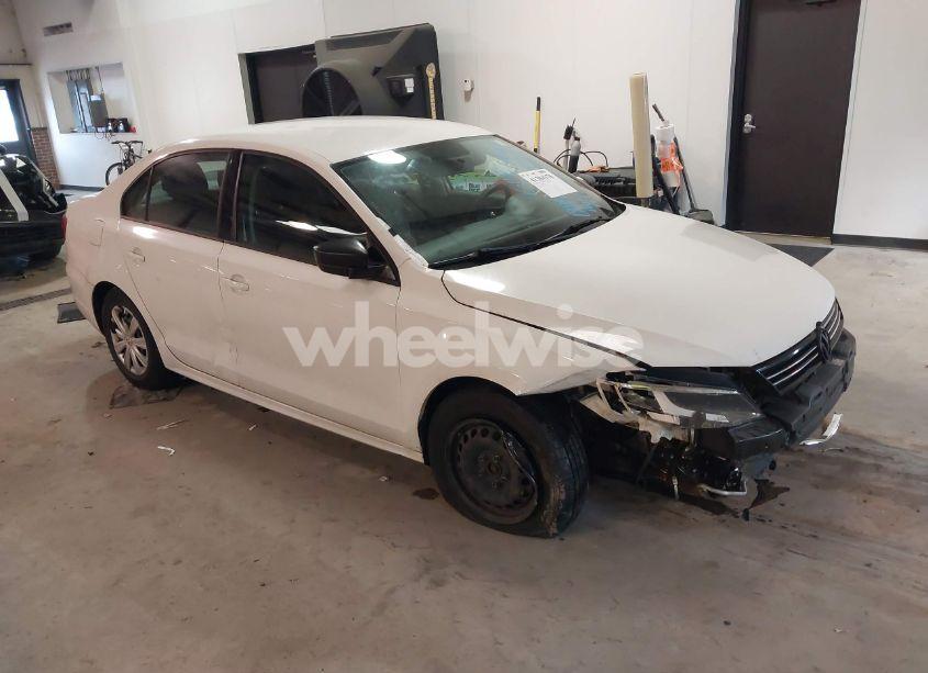 2013 Volkswagen Jetta 2.0L S (VIN 3VW2K7AJ6DM252127) main photo