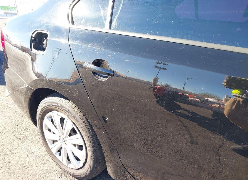 Photo 12 of 2013 Volkswagen Jetta 2.0L S (VIN 3VW2K7AJ6DM275889)