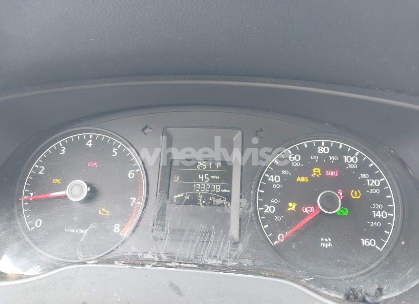 Photo 7 of 2013 Volkswagen Jetta 2.0L S (VIN 3VW2K7AJ6DM279697)