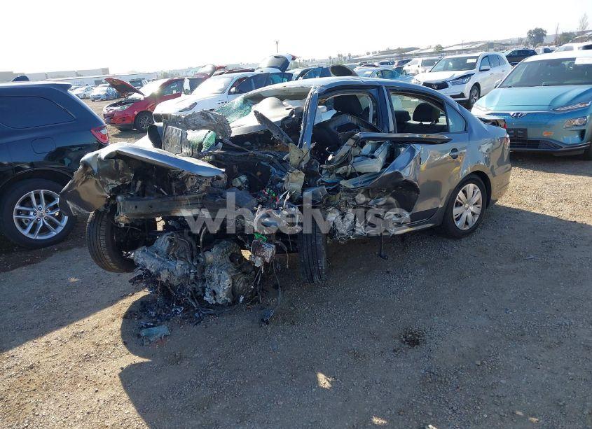 Photo 2 of 2013 Volkswagen Jetta 2.0L S (VIN 3VW2K7AJ6DM366466)