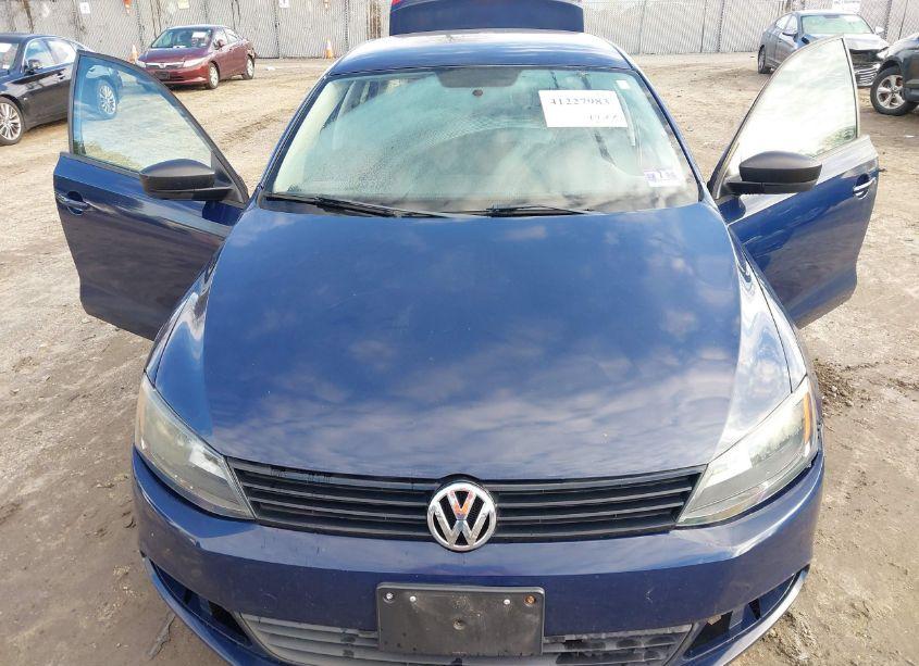 Photo 6 of 2013 Volkswagen Jetta 2.0L S (VIN 3VW2K7AJ6DM369299)