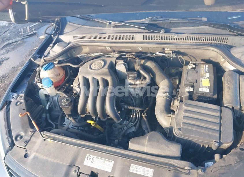 Photo 10 of 2014 Volkswagen Jetta 2.0L S (VIN 3VW2K7AJ6EM232350)
