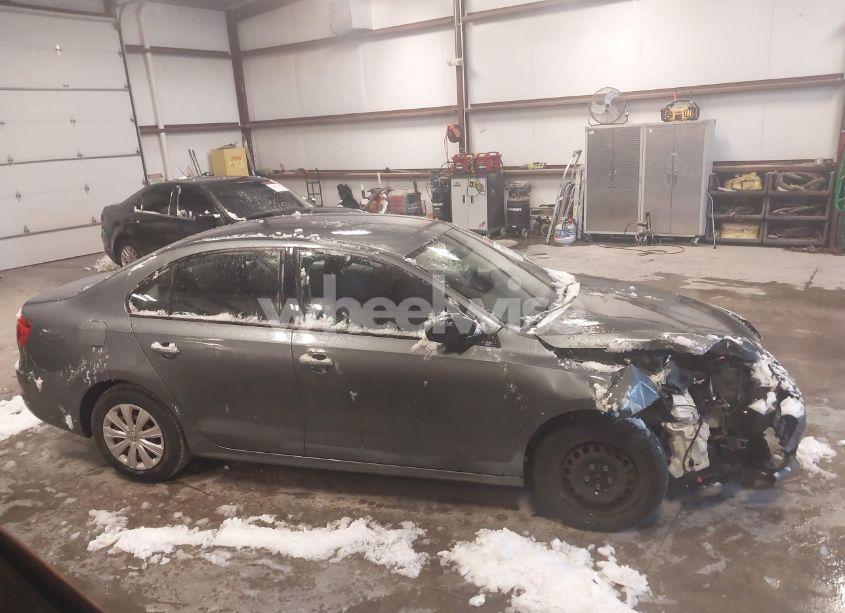 Photo 13 of 2014 Volkswagen Jetta 2.0L S (VIN 3VW2K7AJ6EM289955)