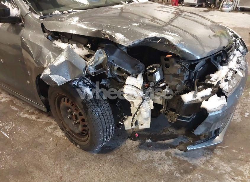 Photo 6 of 2014 Volkswagen Jetta 2.0L S (VIN 3VW2K7AJ6EM289955)