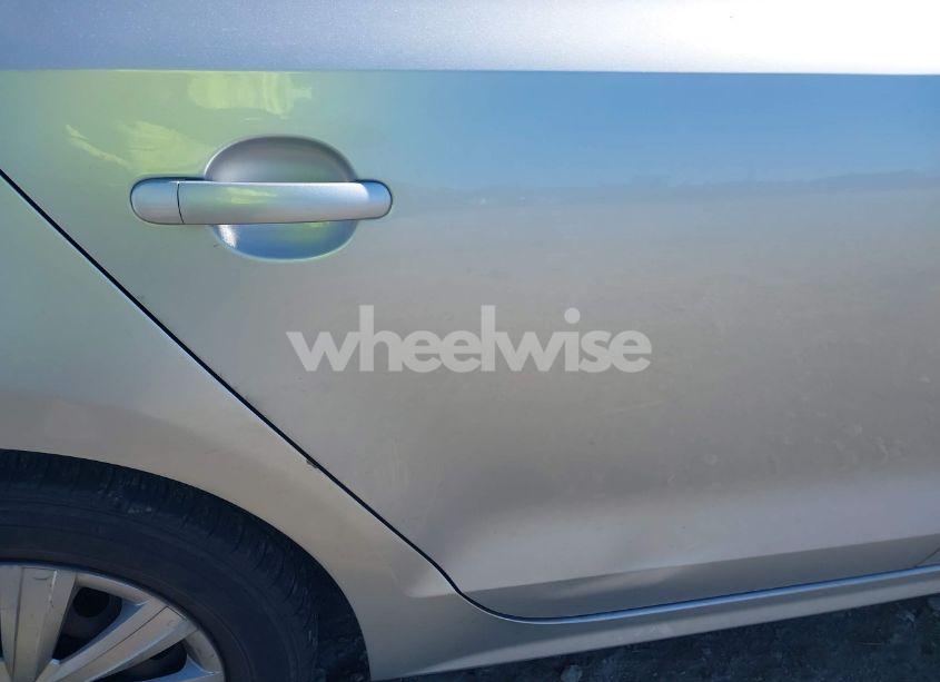 Photo 6 of 2014 Volkswagen Jetta 2.0L S (VIN 3VW2K7AJ6EM304843)