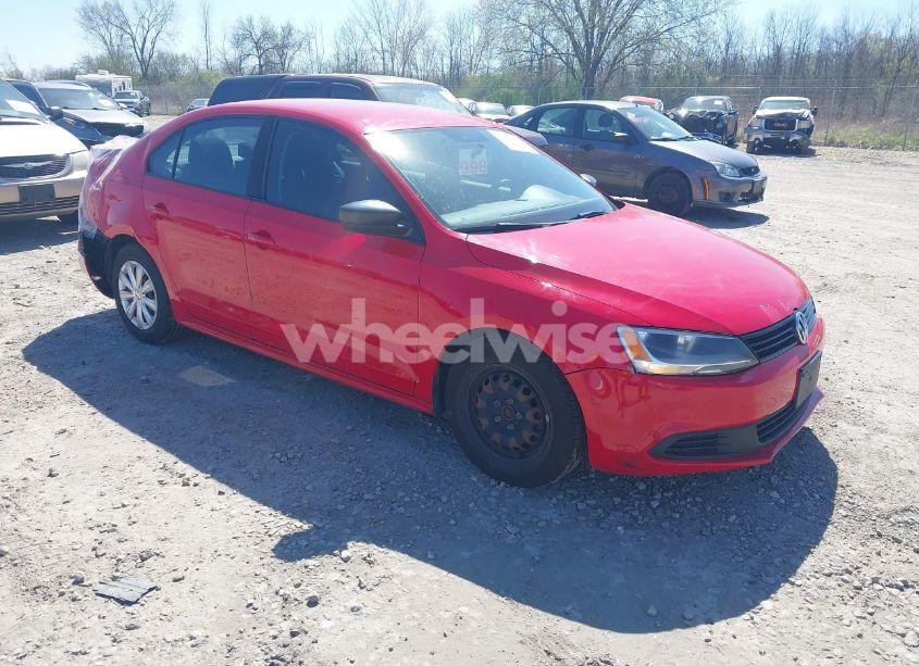 2014 Volkswagen Jetta 2.0L S (VIN 3VW2K7AJ6EM305345) main photo