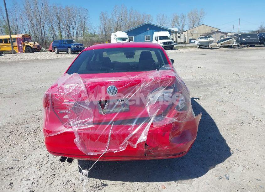 Photo 6 of 2014 Volkswagen Jetta 2.0L S (VIN 3VW2K7AJ6EM305345)