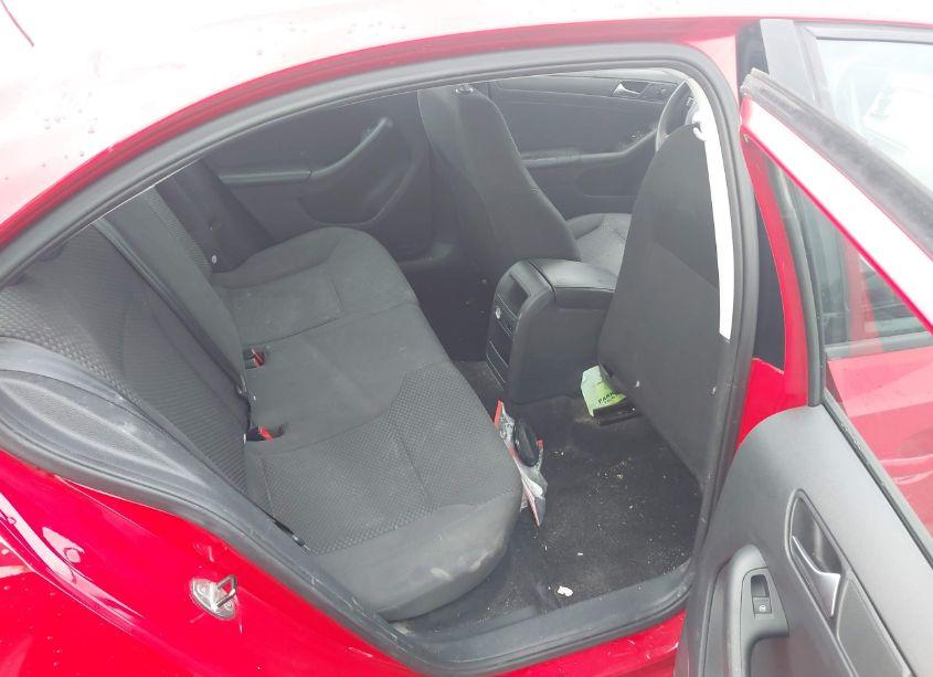 Photo 8 of 2014 Volkswagen Jetta 2.0L S (VIN 3VW2K7AJ6EM306267)