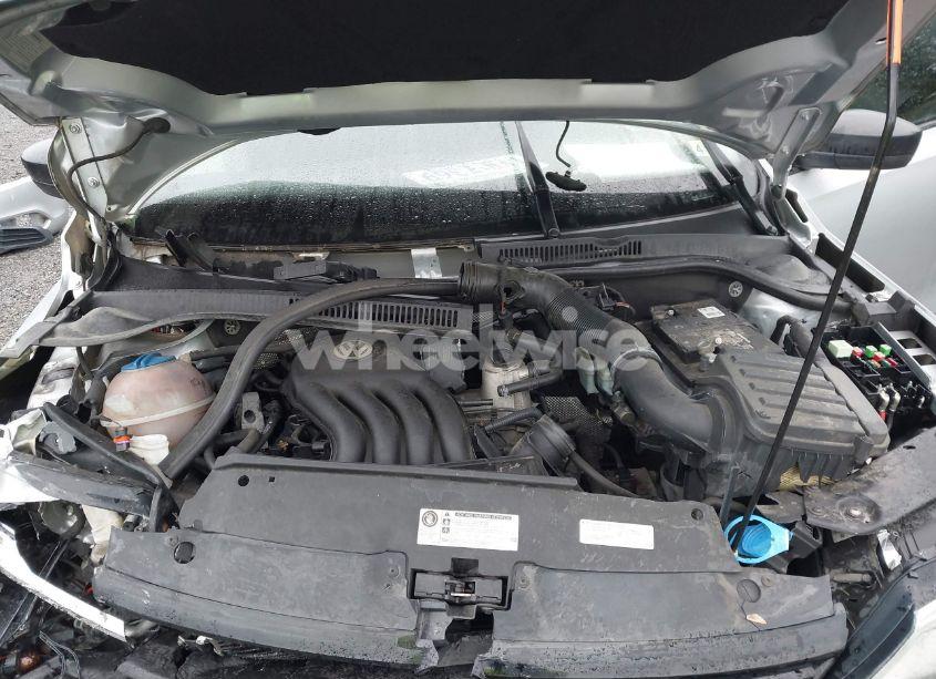 Photo 10 of 2014 Volkswagen Jetta 2.0L S (VIN 3VW2K7AJ6EM327684)