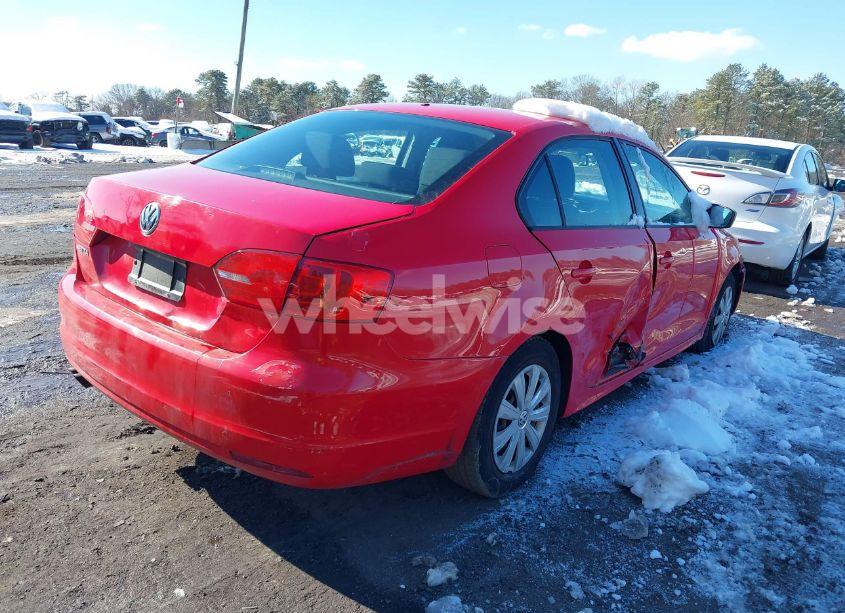 Photo 4 of 2014 Volkswagen Jetta 2.0L S (VIN 3VW2K7AJ6EM375959)
