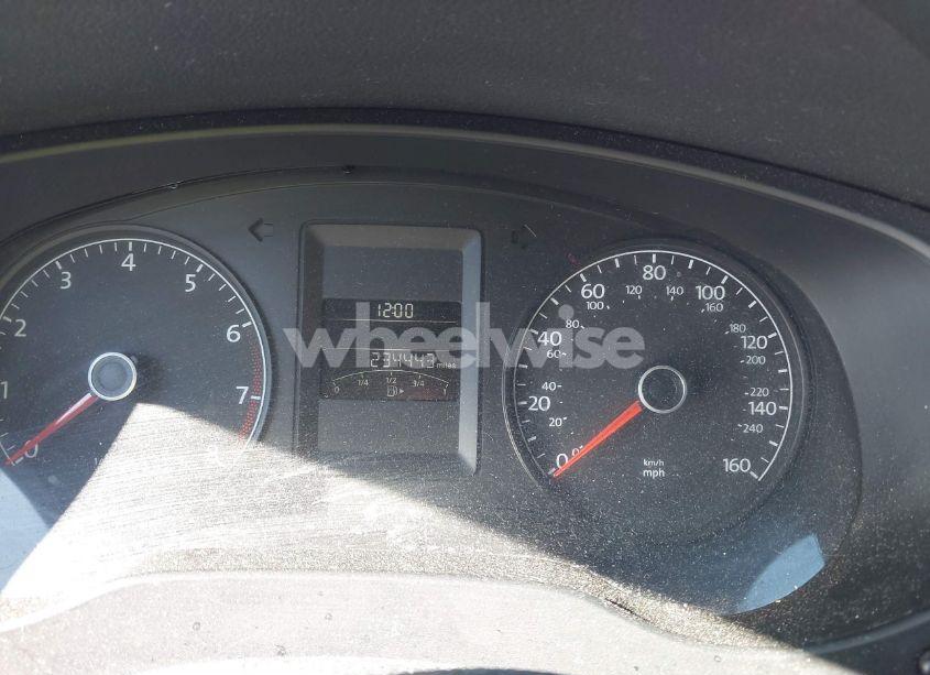 Photo 7 of 2014 Volkswagen Jetta 2.0L S (VIN 3VW2K7AJ6EM375959)