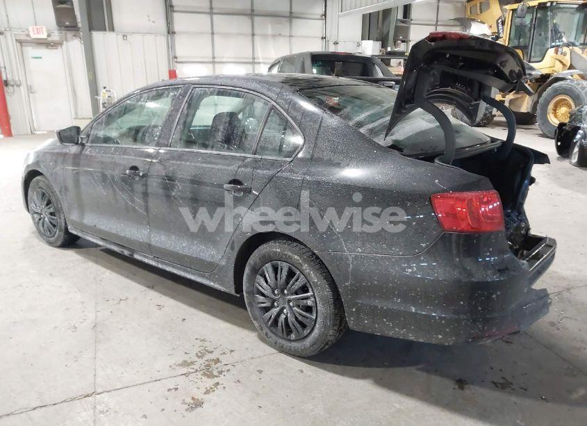 Photo 3 of 2014 Volkswagen Jetta 2.0L S (VIN 3VW2K7AJ6EM434072)