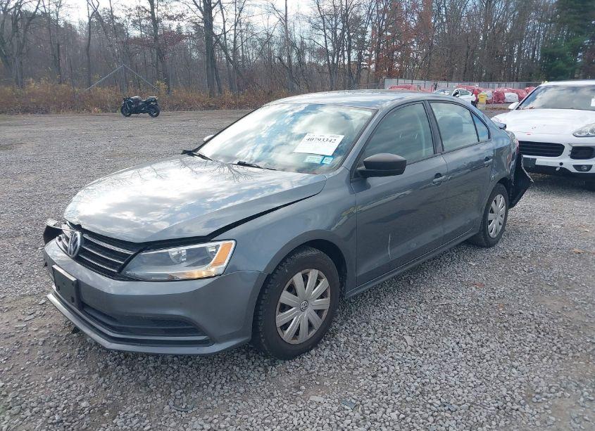 Photo 2 of 2015 Volkswagen Jetta 2.0L S (VIN 3VW2K7AJ6FM293618)