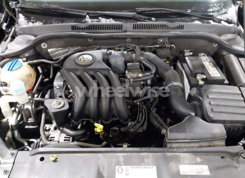 Photo 10 of 2015 Volkswagen Jetta 2.0L S (VIN 3VW2K7AJ6FM351274)