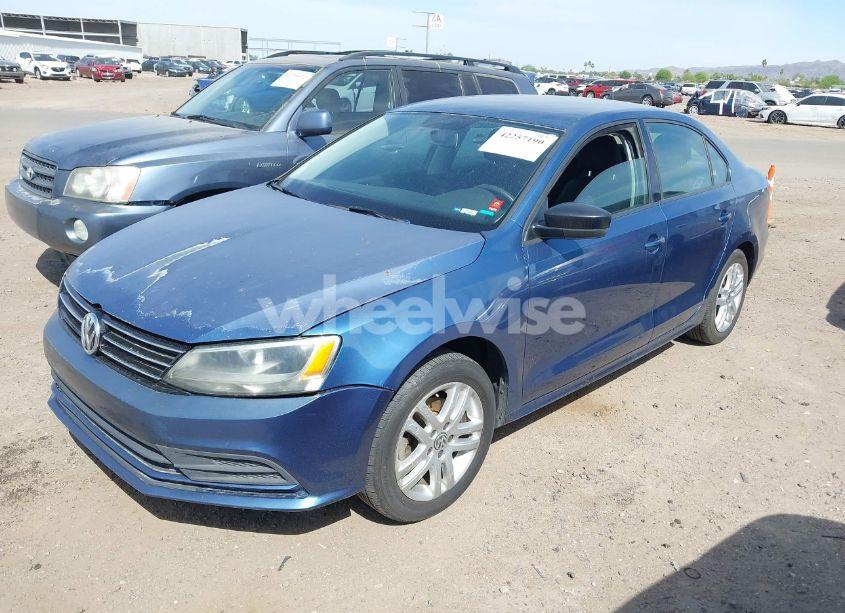 Photo 2 of 2015 Volkswagen Jetta 2.0L S (VIN 3VW2K7AJ6FM356104)