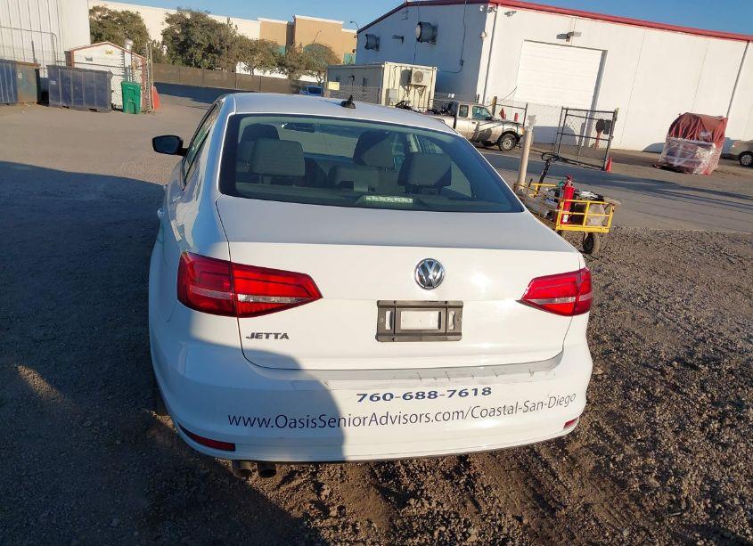 Photo 17 of 2015 Volkswagen Jetta 2.0L S (VIN 3VW2K7AJ6FM404555)