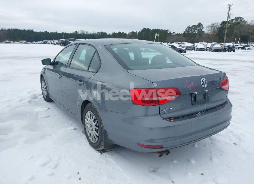 Photo 3 of 2015 Volkswagen Jetta 2.0L S (VIN 3VW2K7AJ6FM413837)