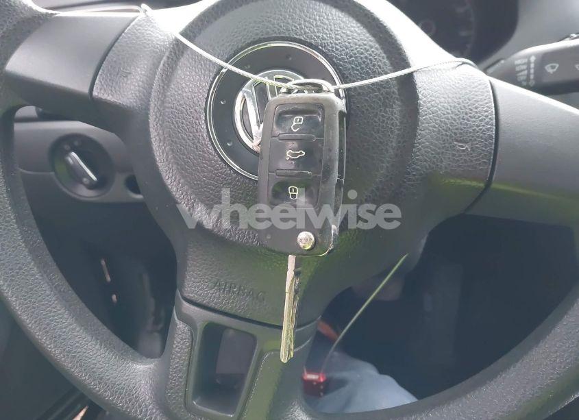 Photo 11 of 2011 Volkswagen Jetta 2.0L S (VIN 3VW2K7AJ7BM066044)