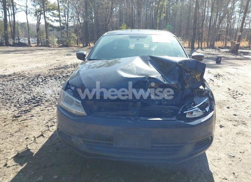 Photo 12 of 2011 Volkswagen Jetta 2.0L S (VIN 3VW2K7AJ7BM066044)