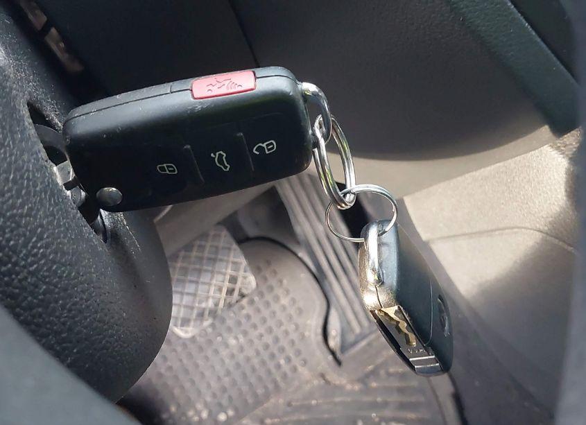 Photo 11 of 2011 Volkswagen Jetta 2.0L S (VIN 3VW2K7AJ7BM086309)