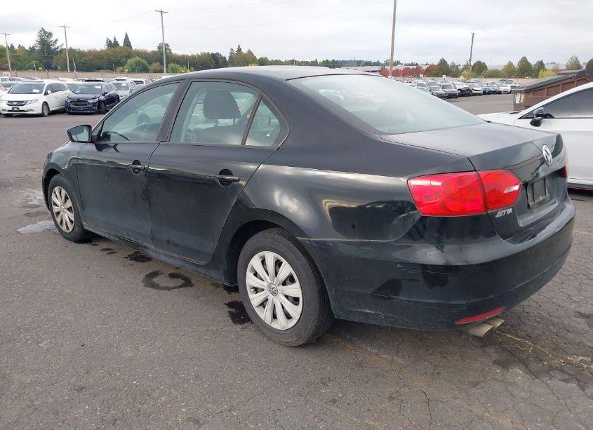 Photo 3 of 2011 Volkswagen Jetta 2.0L S (VIN 3VW2K7AJ7BM089548)