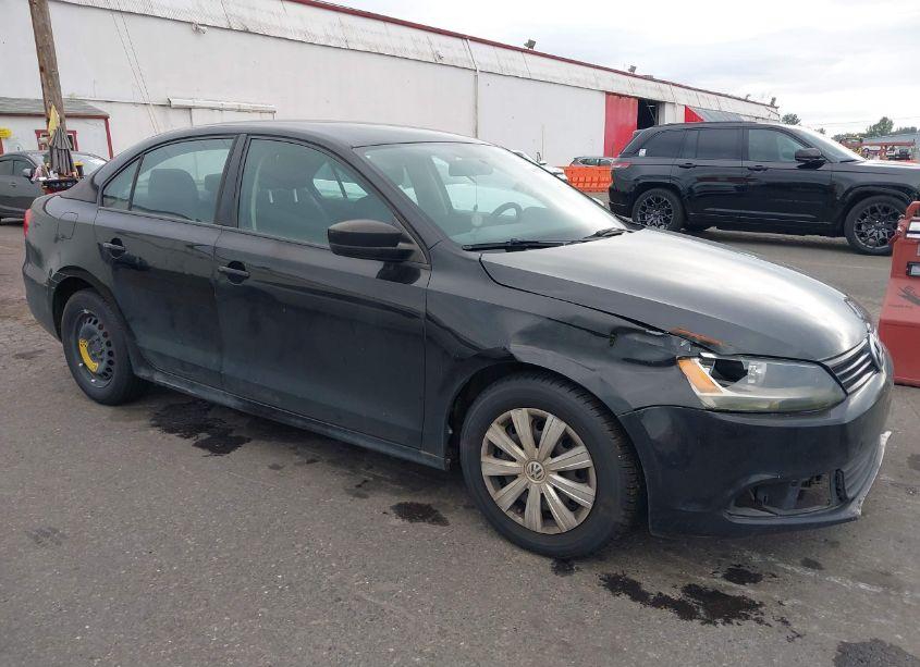 Photo 6 of 2011 Volkswagen Jetta 2.0L S (VIN 3VW2K7AJ7BM089548)
