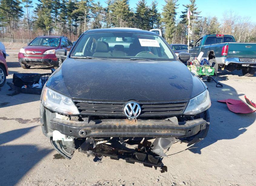 Photo 13 of 2011 Volkswagen Jetta 2.0L S (VIN 3VW2K7AJ7BM357854)