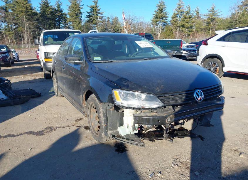 Photo 6 of 2011 Volkswagen Jetta 2.0L S (VIN 3VW2K7AJ7BM357854)