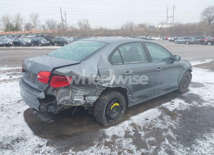 Photo 12 of 2011 Volkswagen Jetta 2.0L S (VIN 3VW2K7AJ7BM374847)