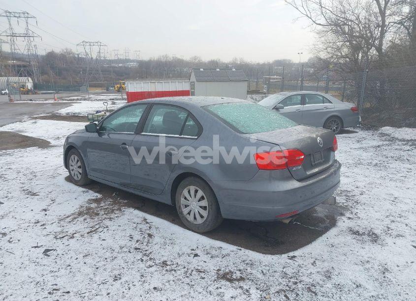 Photo 3 of 2011 Volkswagen Jetta 2.0L S (VIN 3VW2K7AJ7BM374847)