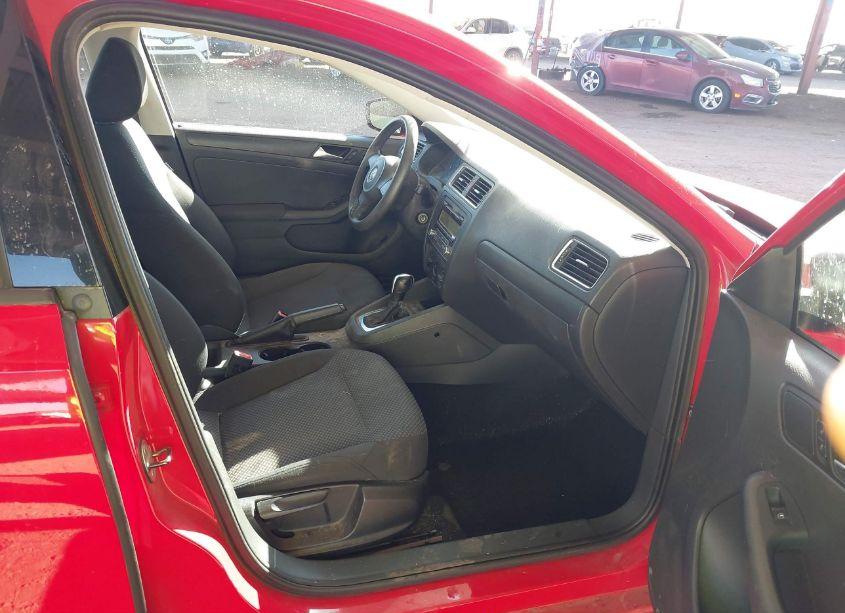 Photo 5 of 2011 Volkswagen Jetta 2.0L S (VIN 3VW2K7AJ7BM399845)