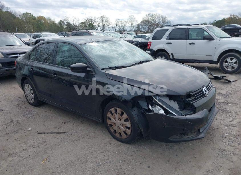 2012 Volkswagen Jetta 2.0L S (VIN 3VW2K7AJ7CM393562) main photo