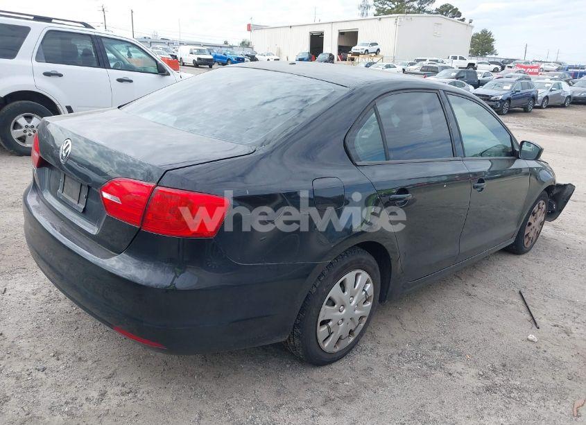 Photo 4 of 2012 Volkswagen Jetta 2.0L S (VIN 3VW2K7AJ7CM393562)