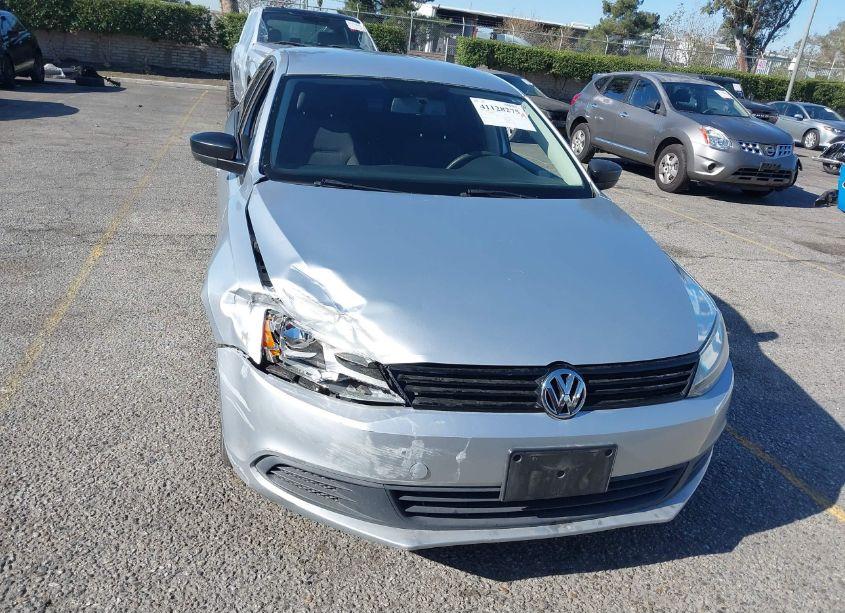 Photo 12 of 2013 Volkswagen Jetta 2.0L BASE/2.0L S (VIN 3VW2K7AJ7DM450201)