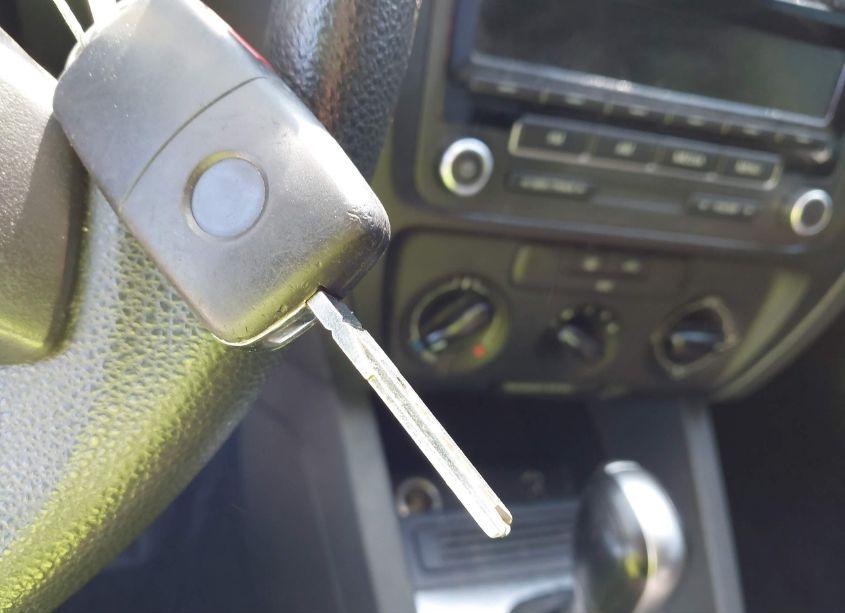 Photo 11 of 2014 Volkswagen Jetta 2.0L S (VIN 3VW2K7AJ7EM301157)